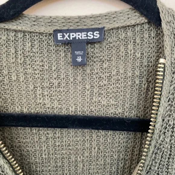 Green Express Sweater! Knit Cable - Picture 3 of 5